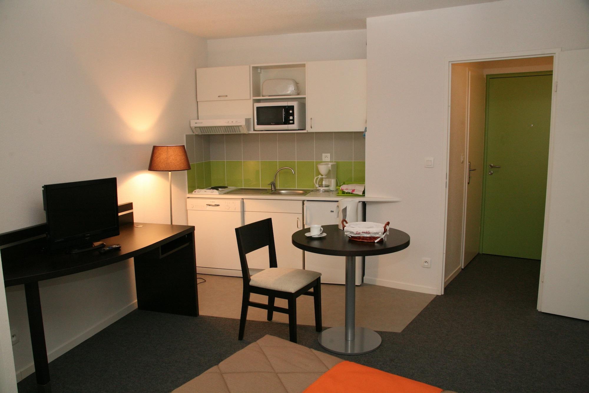Nemea Appart Hotel Home Suite Nancy Centre Luaran gambar