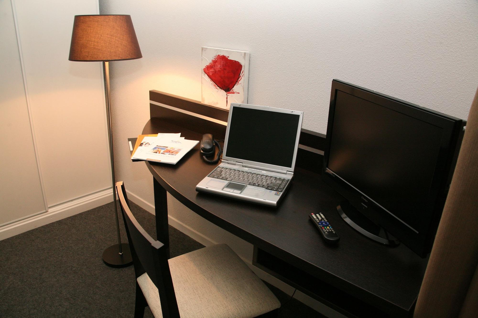 Nemea Appart Hotel Home Suite Nancy Centre Luaran gambar