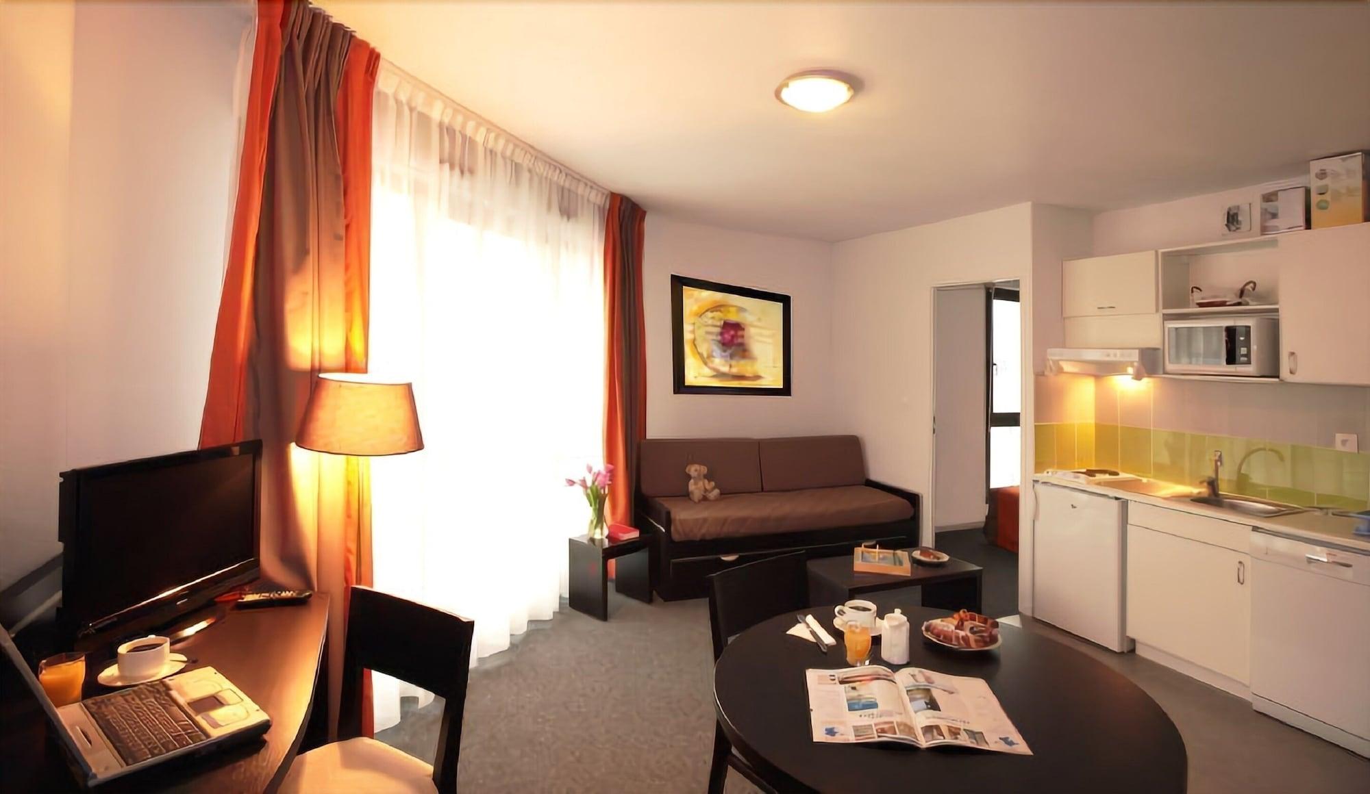 Nemea Appart Hotel Home Suite Nancy Centre Luaran gambar