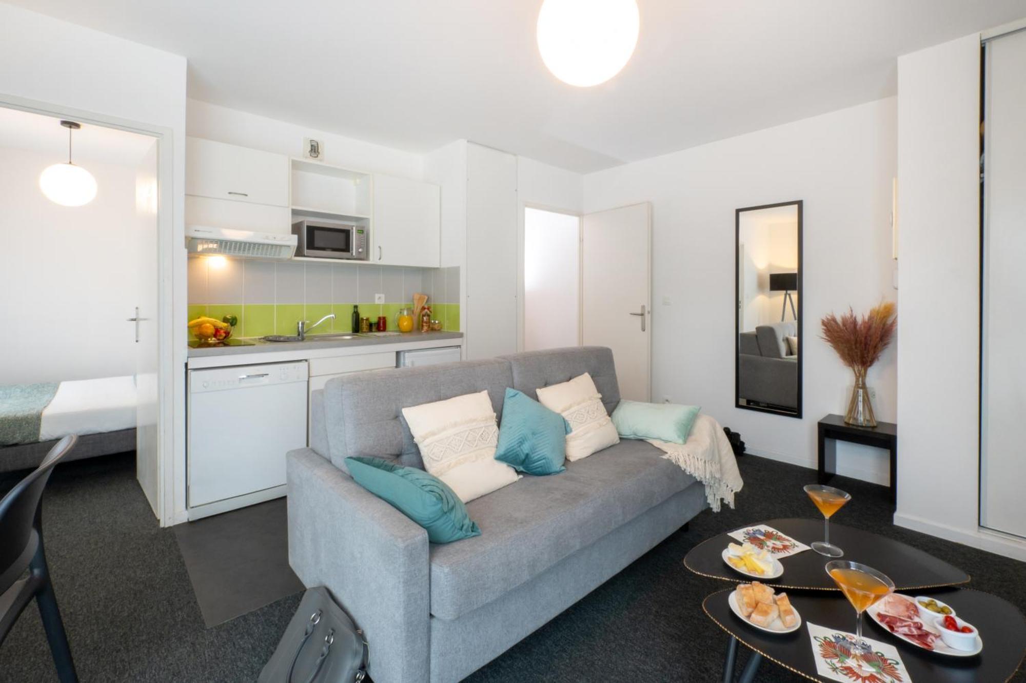 Nemea Appart Hotel Home Suite Nancy Centre Luaran gambar