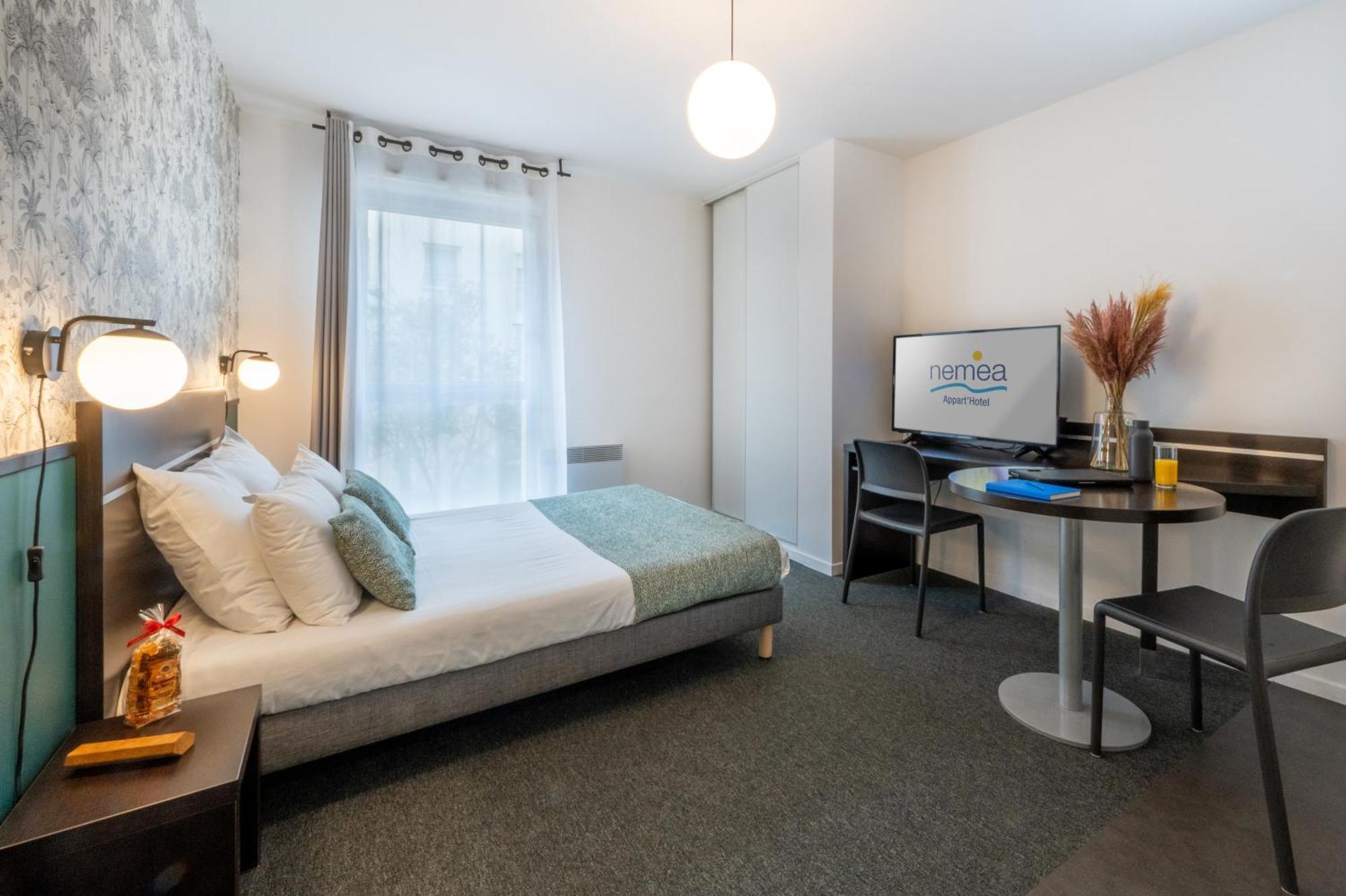 Nemea Appart Hotel Home Suite Nancy Centre Luaran gambar