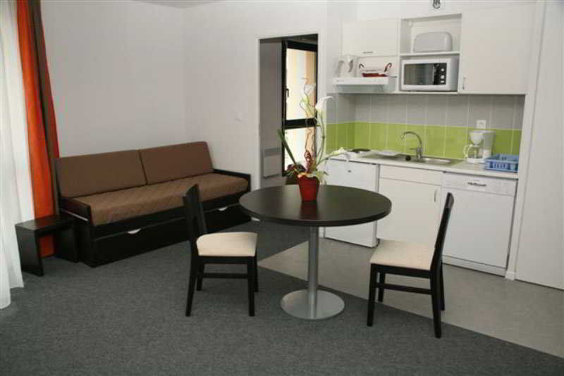 Nemea Appart Hotel Home Suite Nancy Centre Luaran gambar